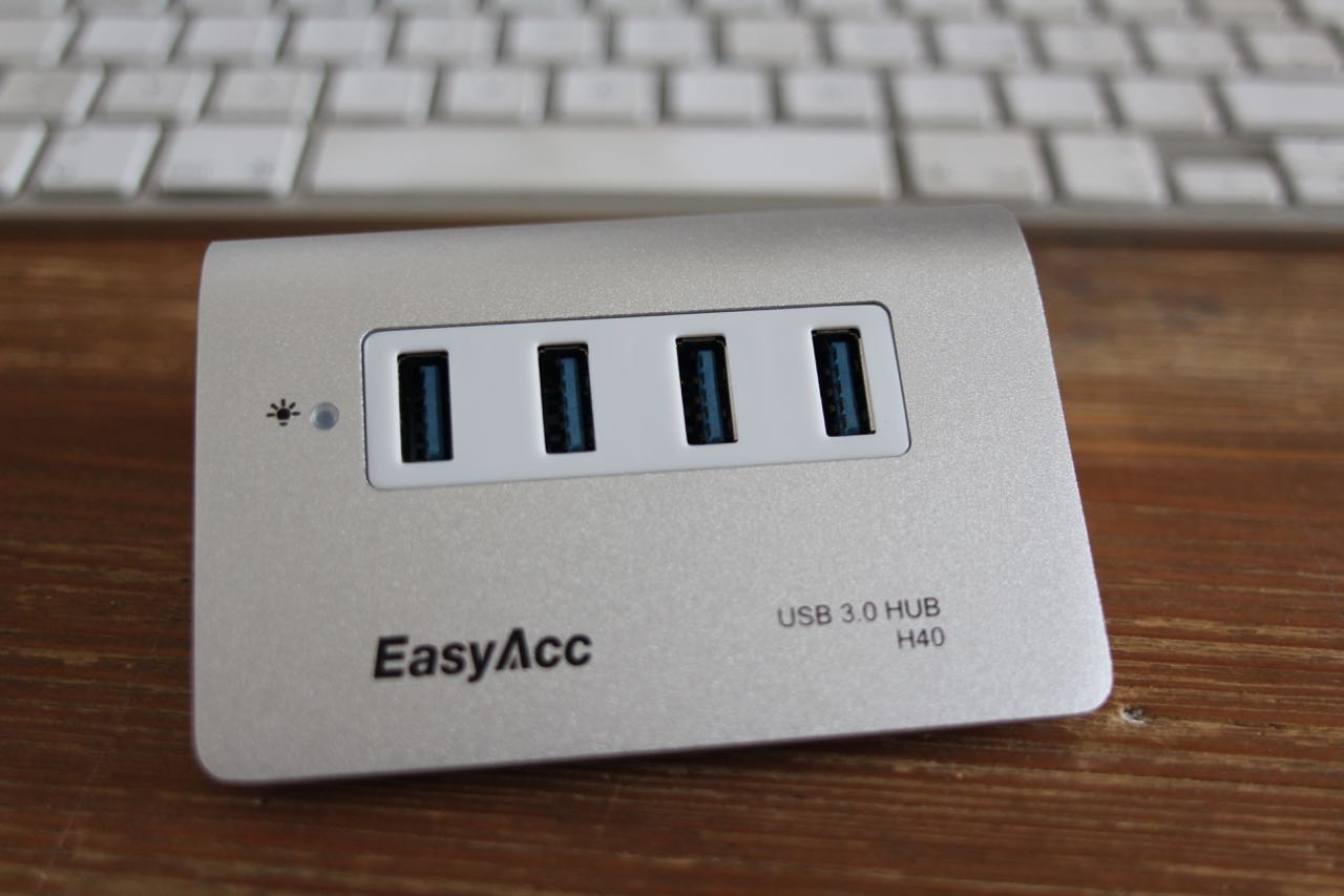 EasyAcc_USB-Hub - 1