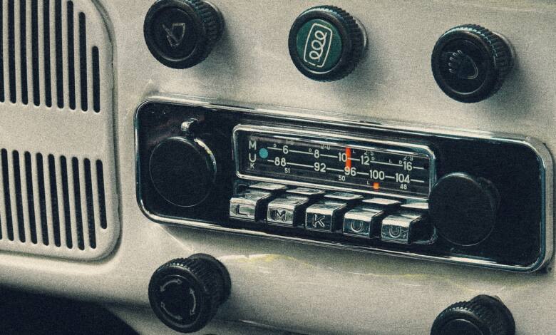 Autoradios ohne Bluetooth mit dem Smartphone verbinden