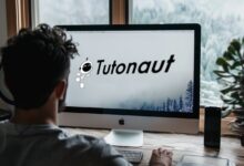 macOS Desktop per Mausklick anzeigen.